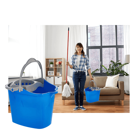 Balde Plástico con Estrujador Escurridor de 15L Kleaner