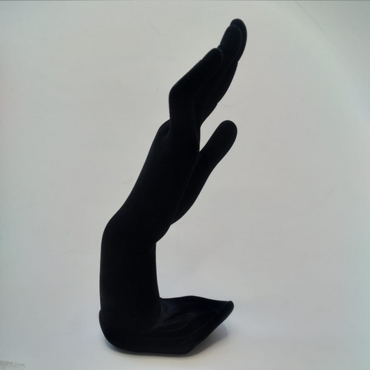 Mano Exhibidora Anillos terciopelo joyero