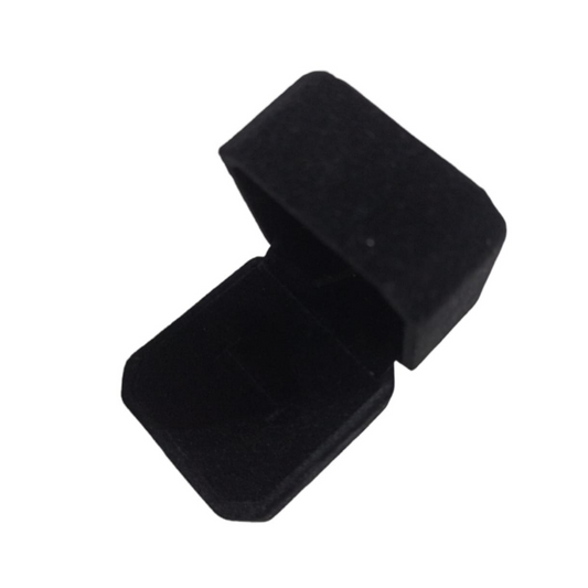Caja De Anillo Joyas Terciopelo Negra Fondo Negro