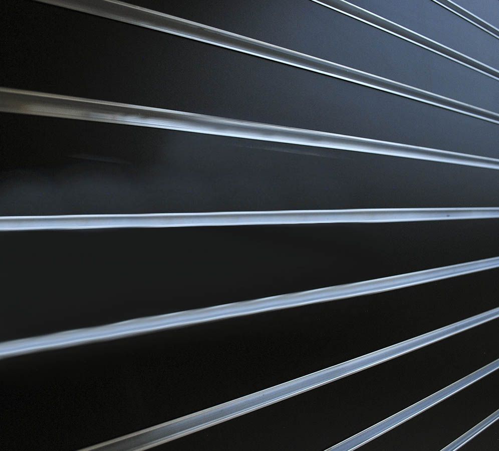 Panel Ranurado negro Platinas Aluminio 120 cm X 120 cm