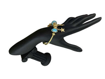 Mano exhibidora para joyas con pedestal pulsera anillos